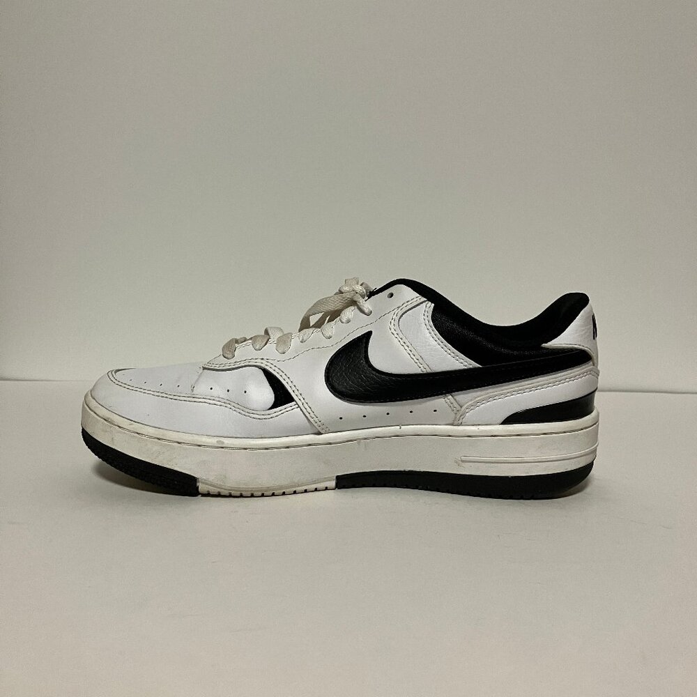 Nike Gamma Force DX9176-100, Women's Size 10, Black/White Sneakers - Picture 6 of 13